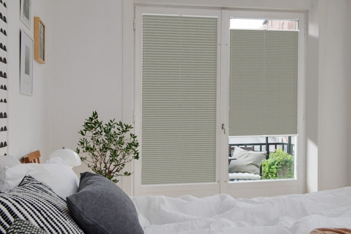 Plissee 2080 Schlafzimmer Grau