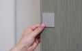 Magnetgriff aus Aluminium für Schiebegardinen Foto